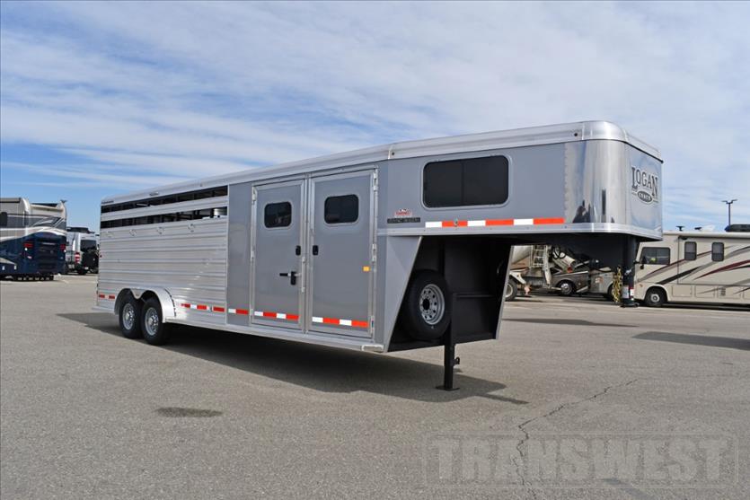 New 2020 Logan Coach Stock Combo GN in Frederick, CO Livestock